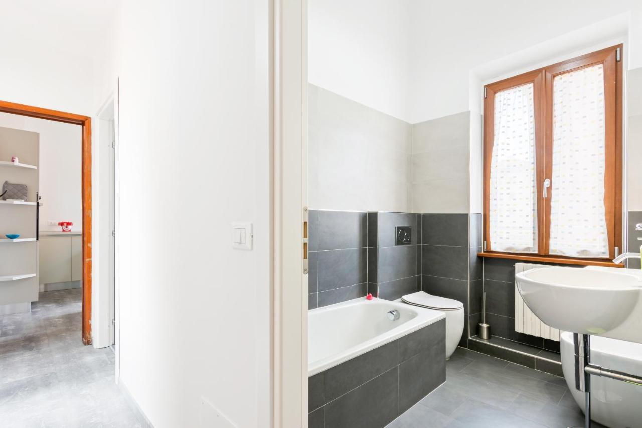 Piazza Alberti Apartment With Terrace Florence Luaran gambar